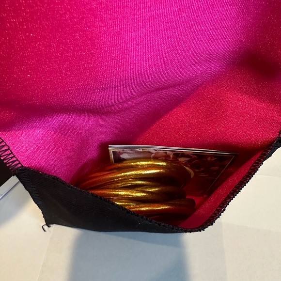 Budhagirl GOLD ALL WEATHER BANGLES - Set of 9 - Size Medium - BRAND NEW - Picture 12 of 13